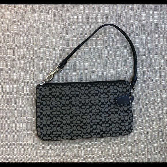 COACH wristlet - Picture 7 of 10